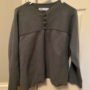 Forest green Zara sweatshirt in size M